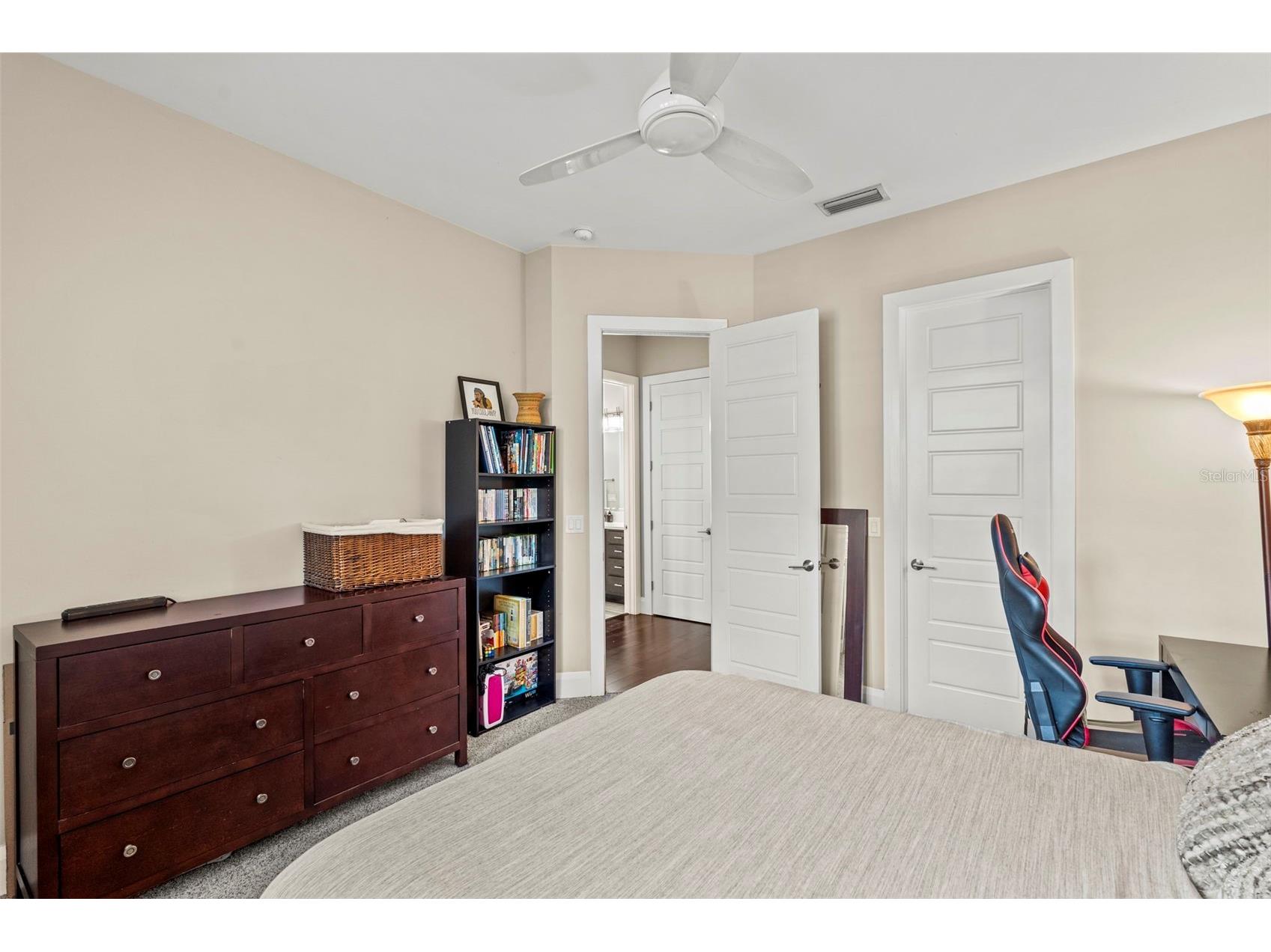 3211 W Bay Villa Avenue Tampa FL 33611 TB8491483 image42