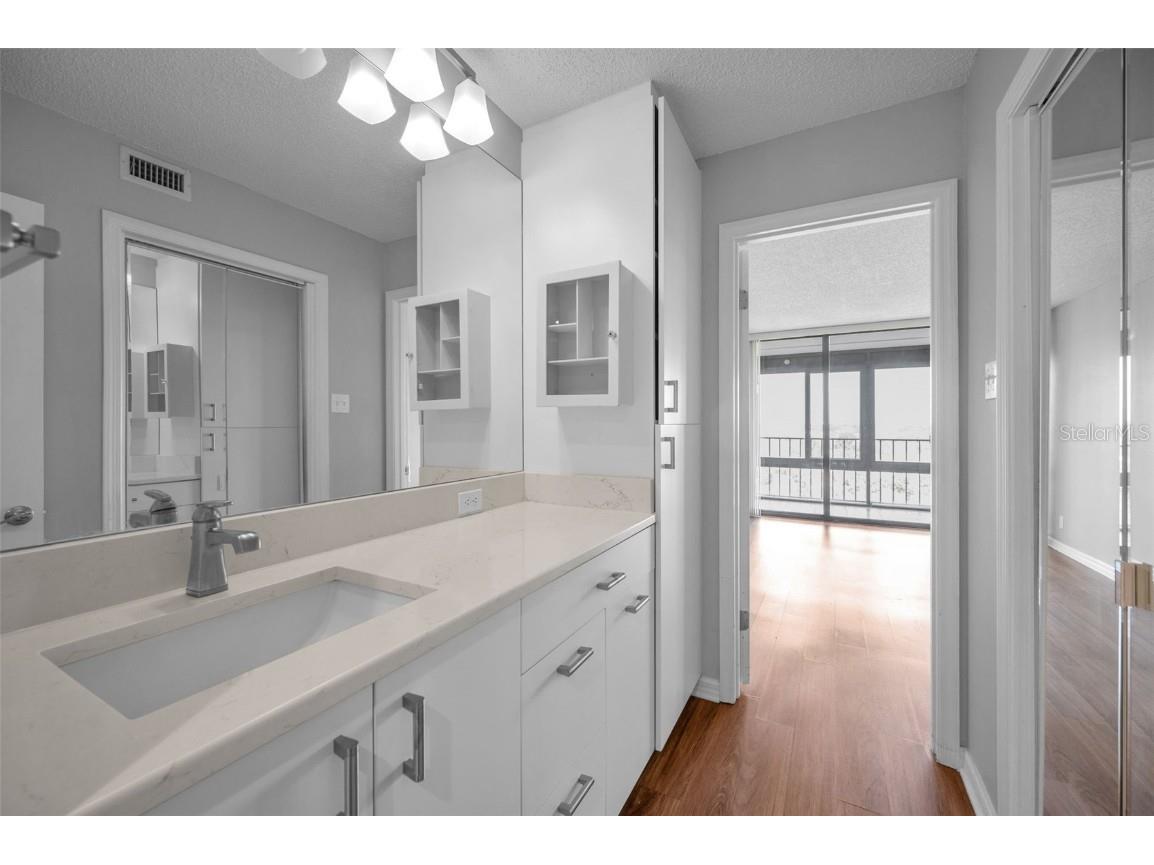 3211 W Swann Avenue #1001 Tampa FL 33609 TB8409649 image32