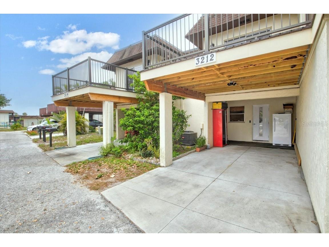 3212 Ramblewood Drive N #3212 Sarasota FL 34237 A4604718 image1