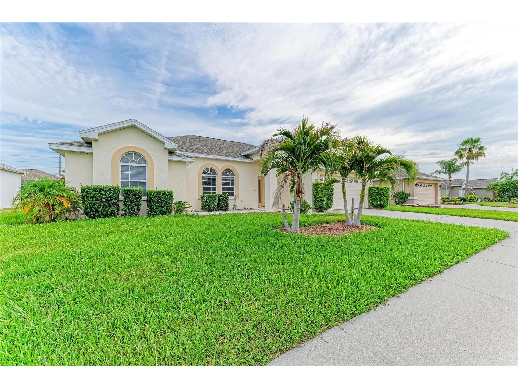 3213 45th Avenue E Bradenton FL 34203 A4697393 image1