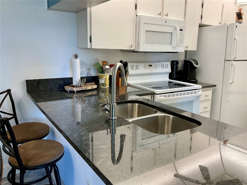 3213 Beneva Road #204 Sarasota FL 34232 A4202368 image8