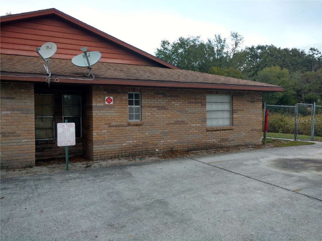 3213 Bloomingdale Villas Brandon FL 33511 T3520309 image1