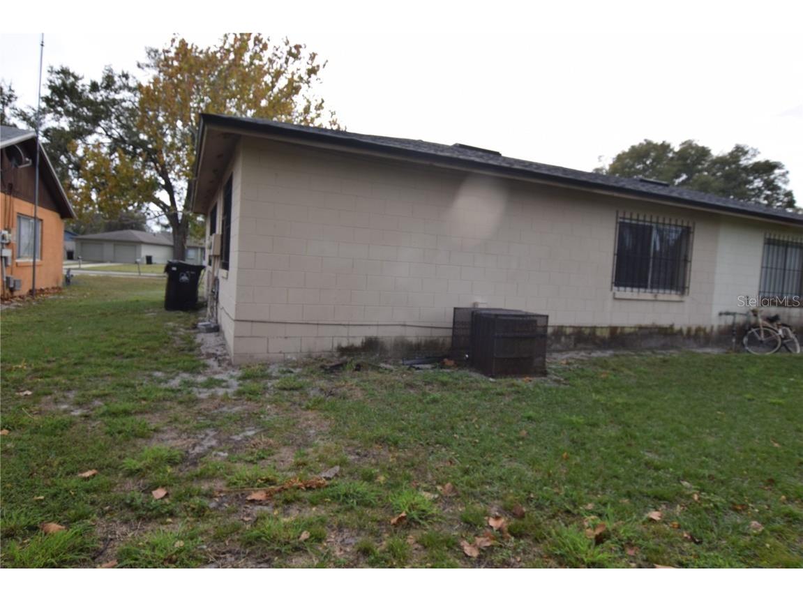 3213 Split Willow Drive Orlando FL 32808 O6337993 image4