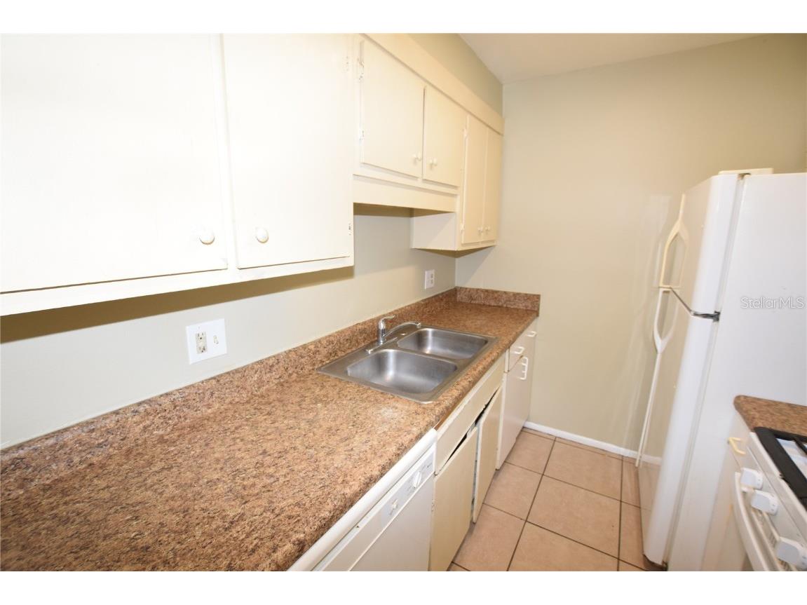 3213 Split Willow Drive Orlando FL 32808 O6337993 image9