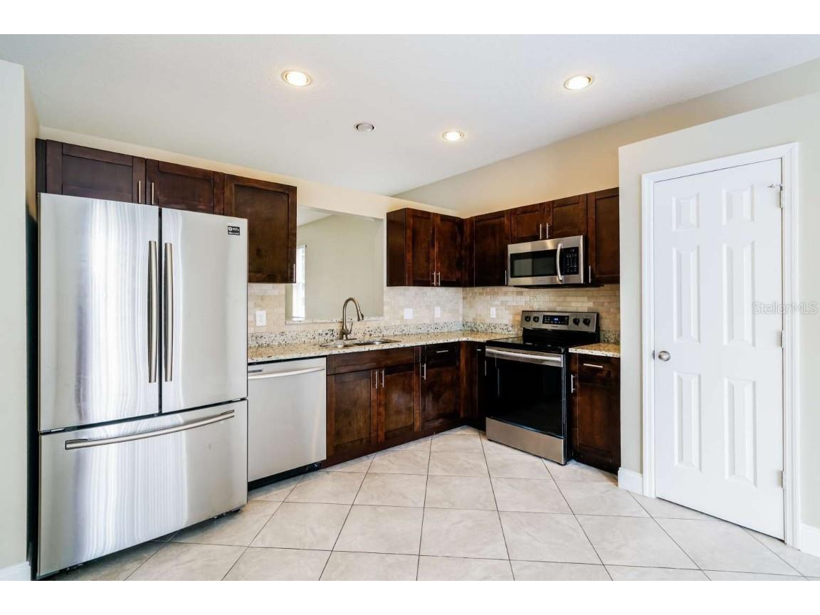 3213 Summer Cruise Drive Valrico FL 33594 TB8462670 image2