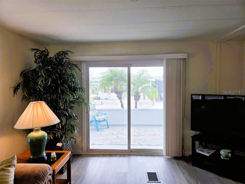 3213 Sycamore Terrace Sarasota FL 34237 A4674361 image16