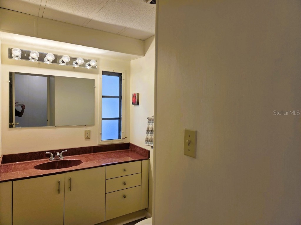 3213 Sycamore Terrace Sarasota FL 34237 A4674361 image28