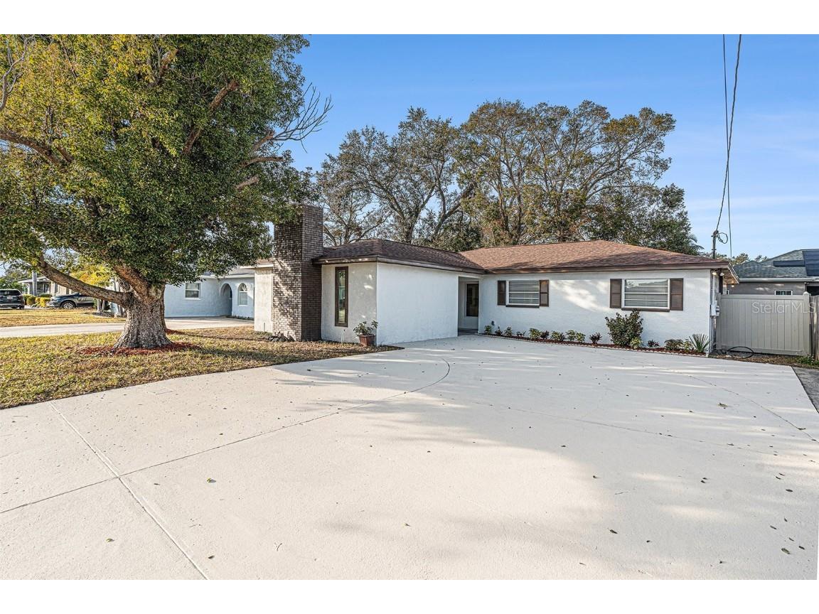 3213 W Grove Street Tampa FL 33614 TB8344403 image1