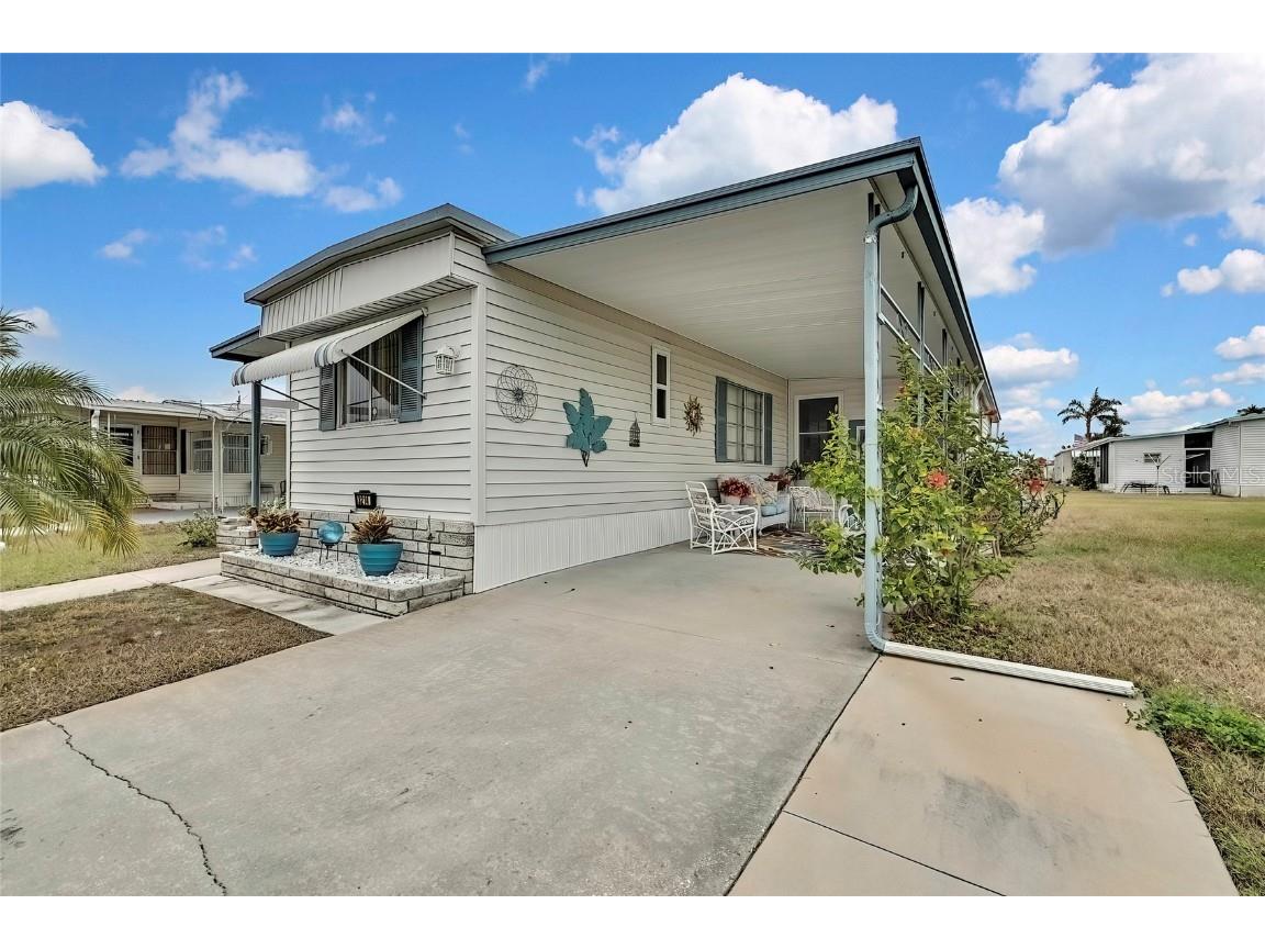 3214 Hampshire Drive Holiday FL 34690 TB8336861 image1