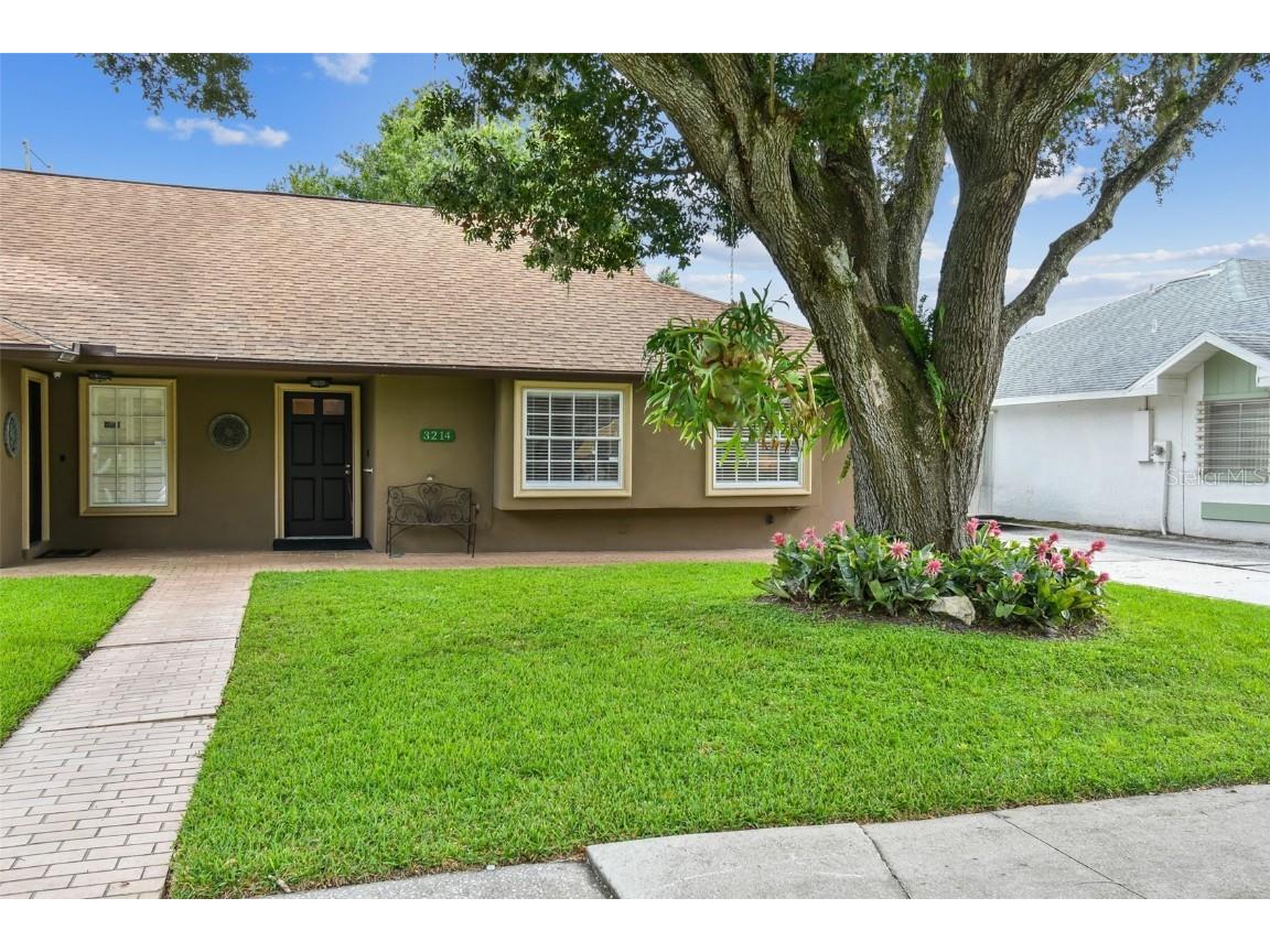 3214 Laurel Dale Drive Tampa FL 33618 T3470875 image1