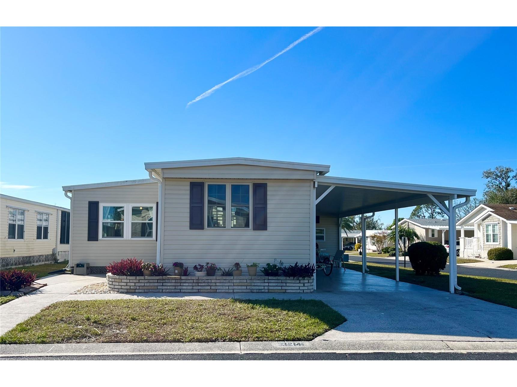 3214 Pink Oak Terrace Sarasota FL 34237 A4638646 image1