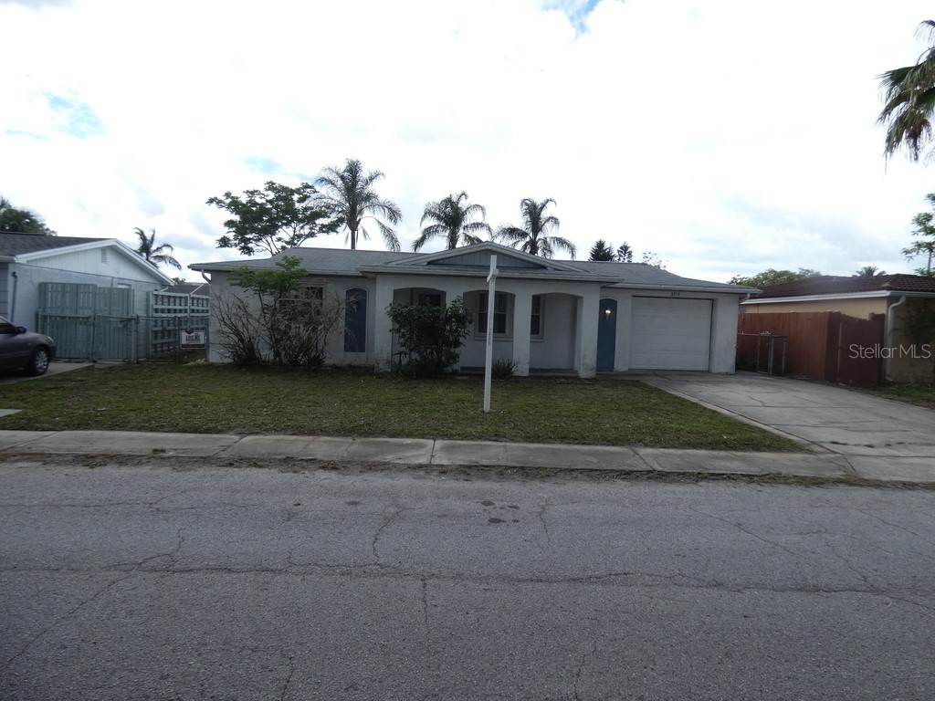 3214 Pinon Drive Holiday FL 34691 W7875271 image1