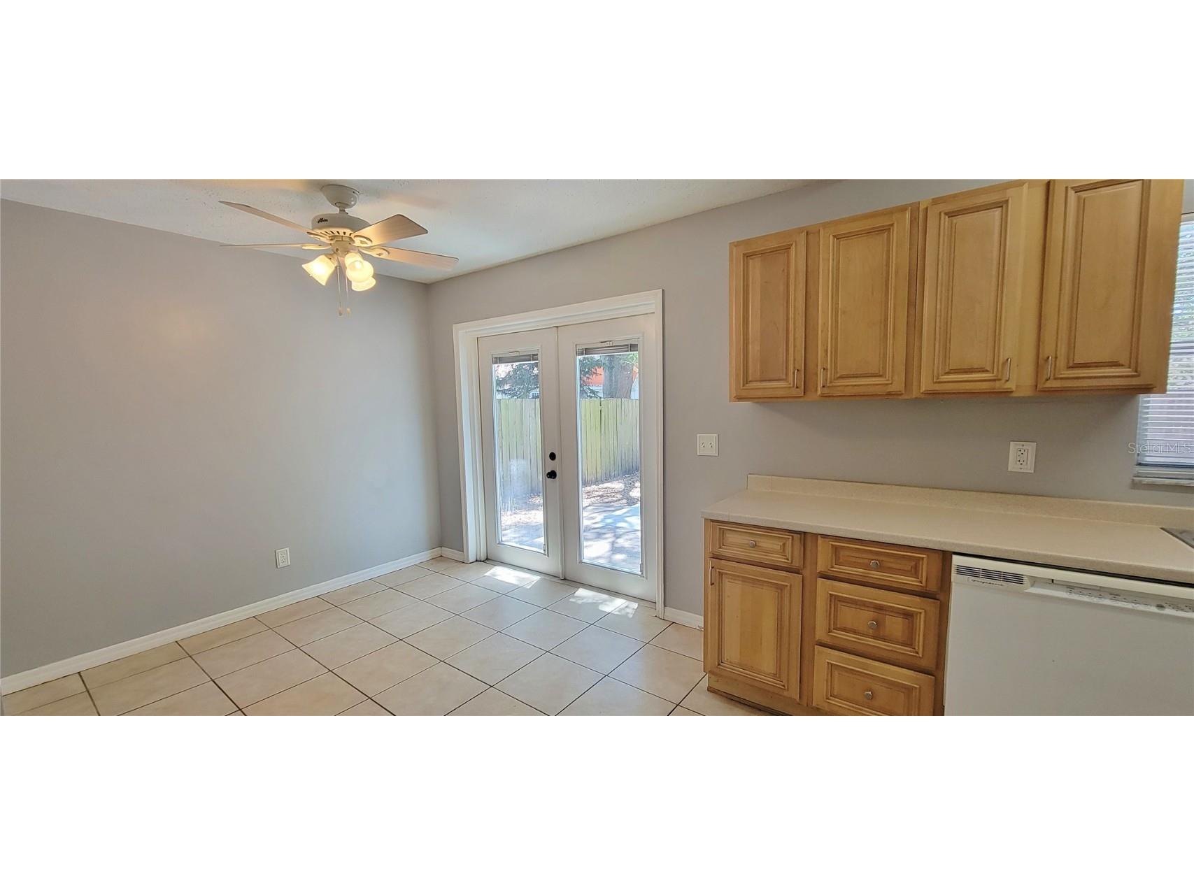 3214 W Van Buren Drive Tampa FL 33611 TB8433849 image11