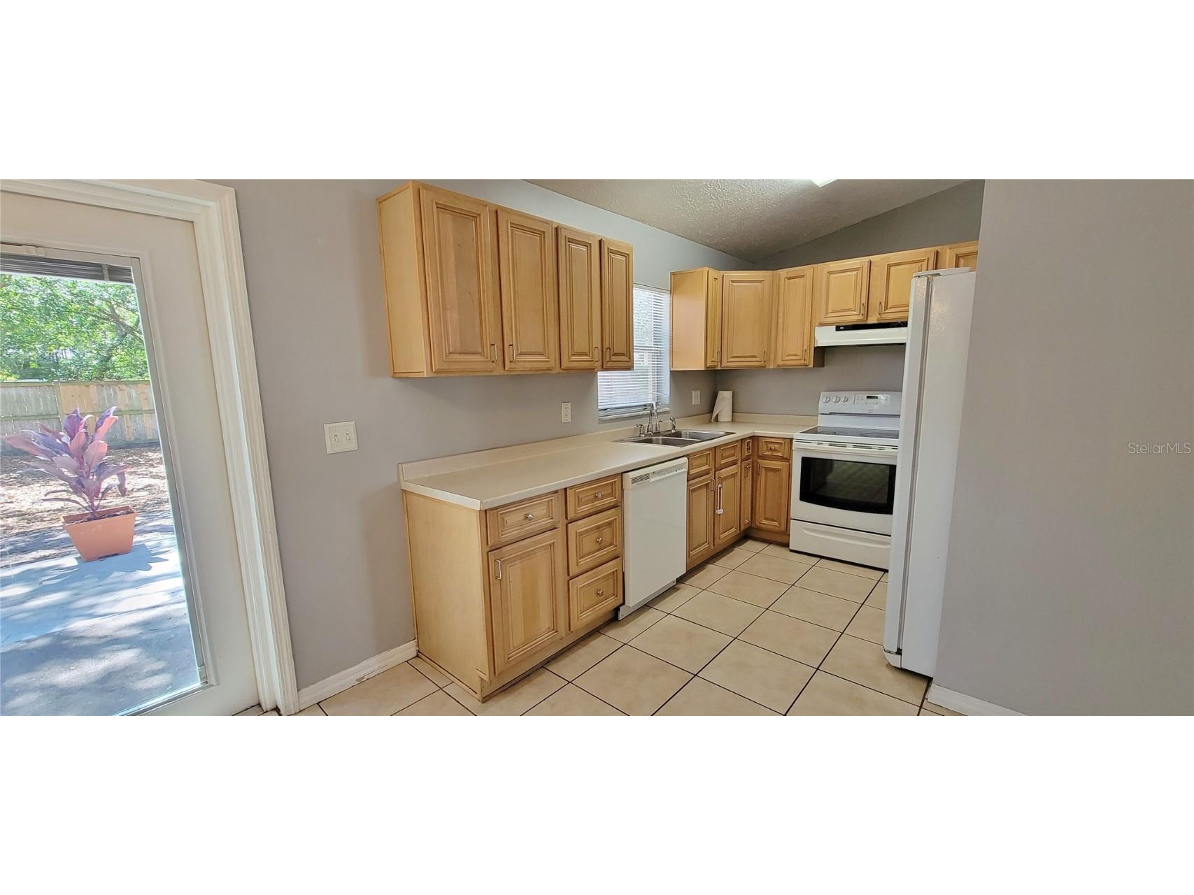 3214 W Van Buren Drive Tampa FL 33611 TB8433849 image12