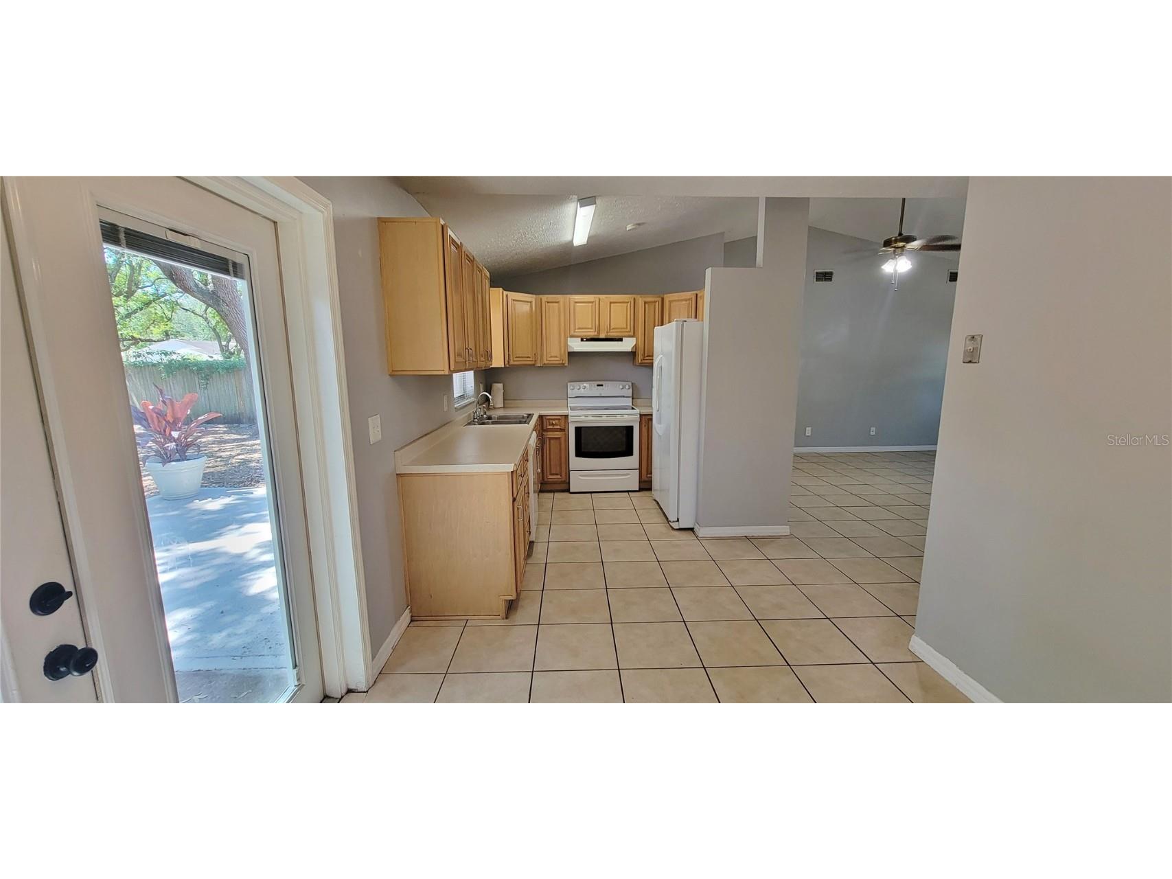 3214 W Van Buren Drive Tampa FL 33611 TB8433849 image15