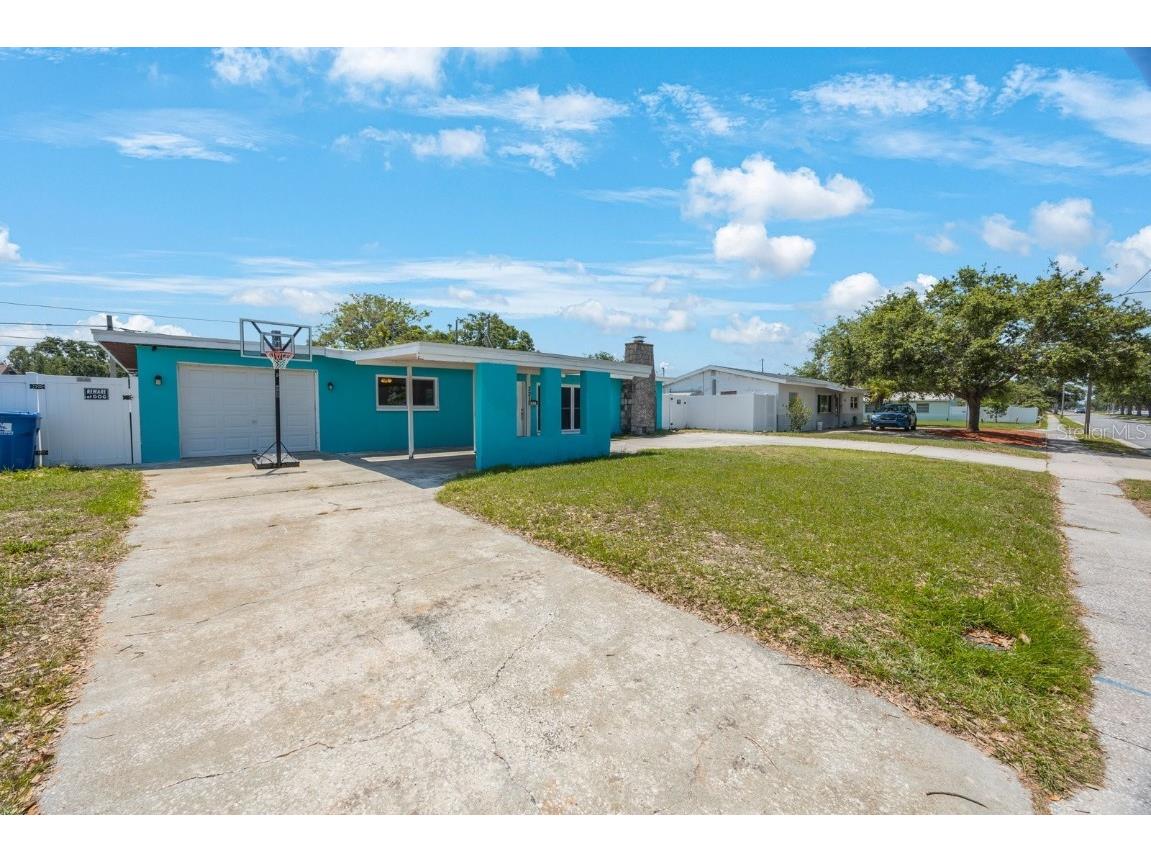 3215 58th Street N Saint Petersburg FL 33710 TB8388754 image1