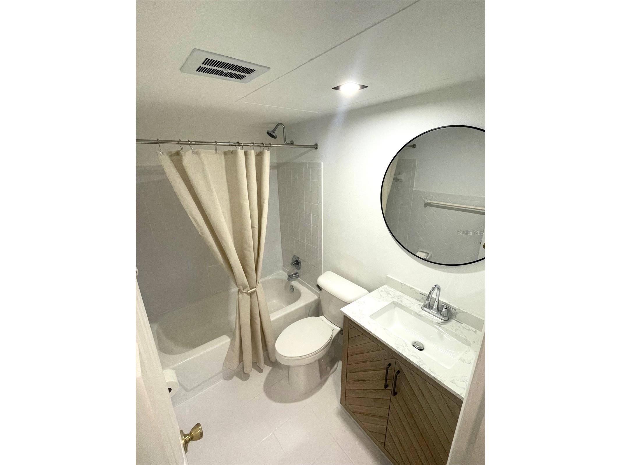 3215 Bunche Street Sarasota FL 34234 A4685395 image10