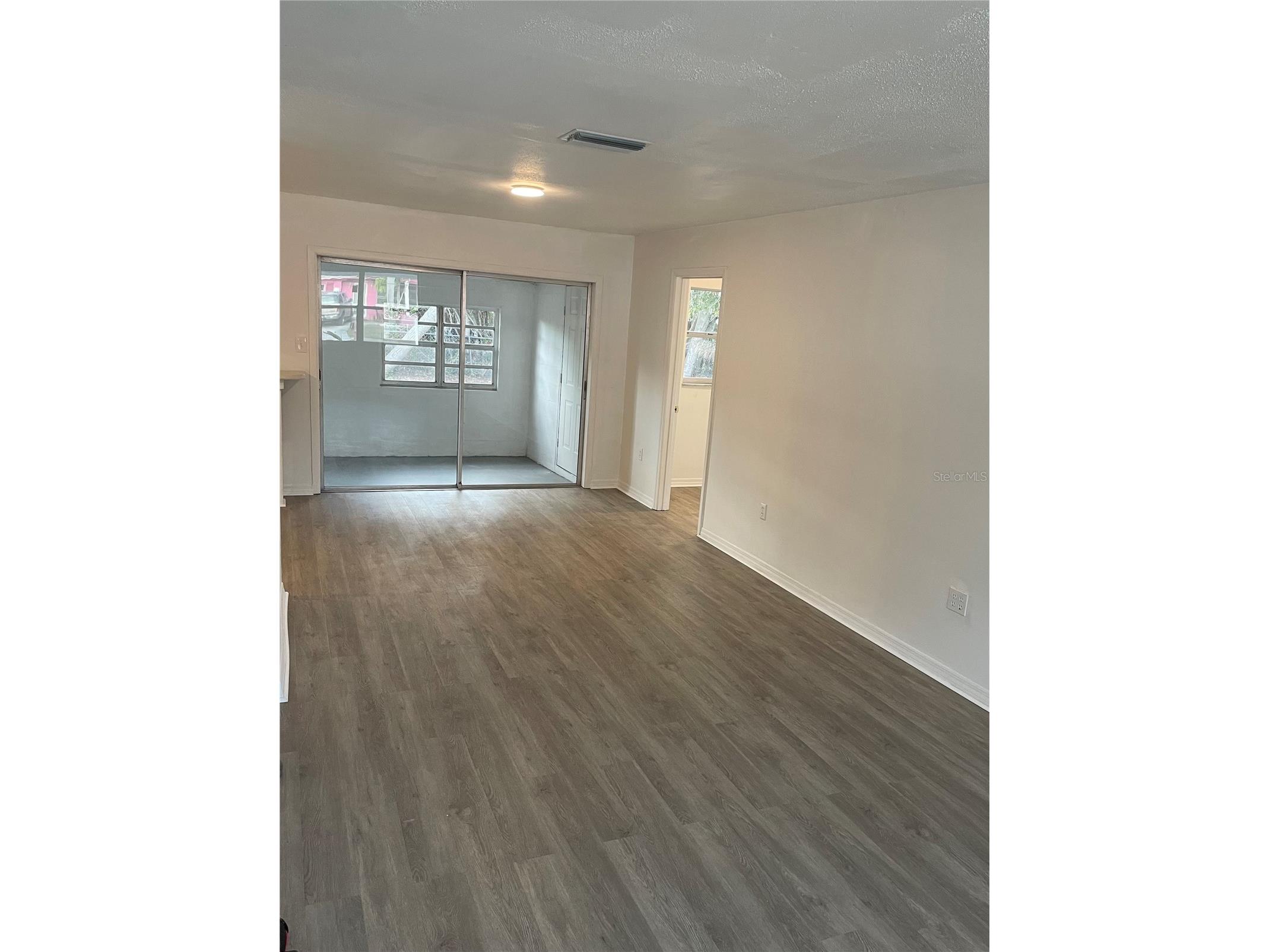 3215 Bunche Street Sarasota FL 34234 A4685395 image2