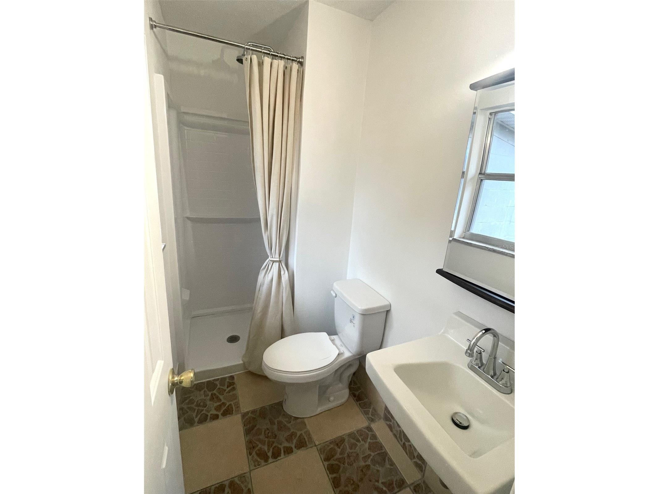 3215 Bunche Street Sarasota FL 34234 A4685395 image7