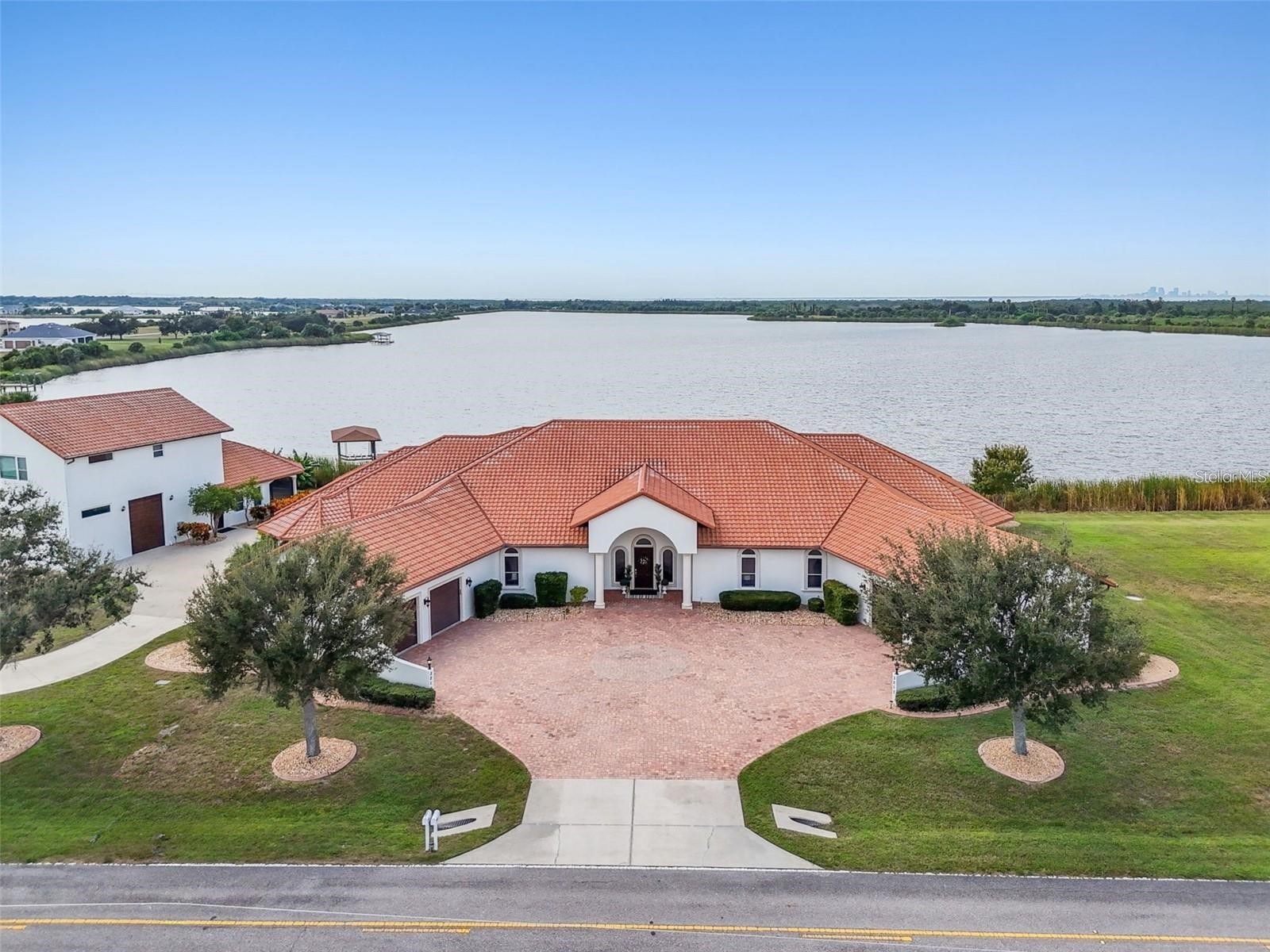 3215 Gulf City Road Ruskin FL 33570 TB8469293 image2