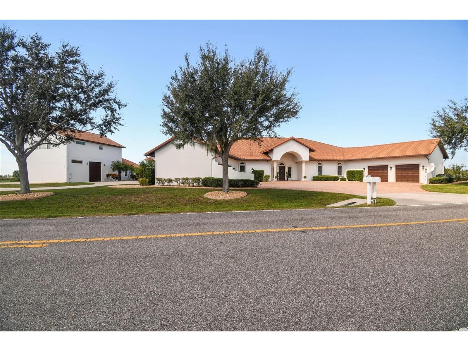 3215 Gulf City Road Ruskin FL 33570 TB8469293 image89