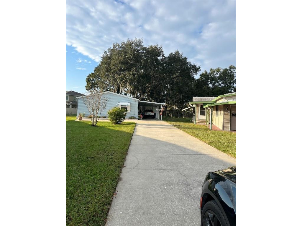 3215 Hickory Drive Zephyrhills FL 33543 T3420958 image1