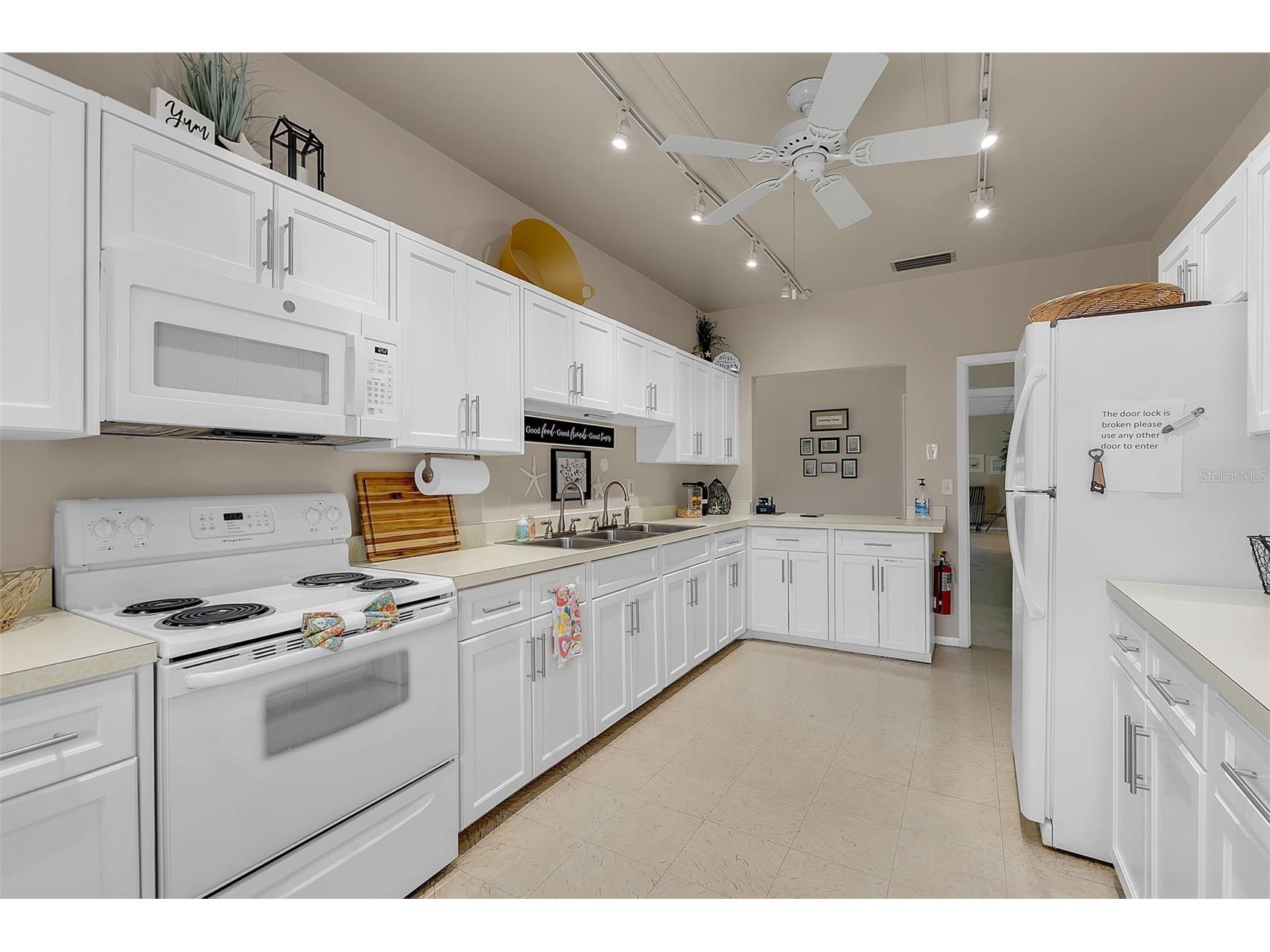 3215 Mercer Road Bradenton FL 34207 A4684270 image49