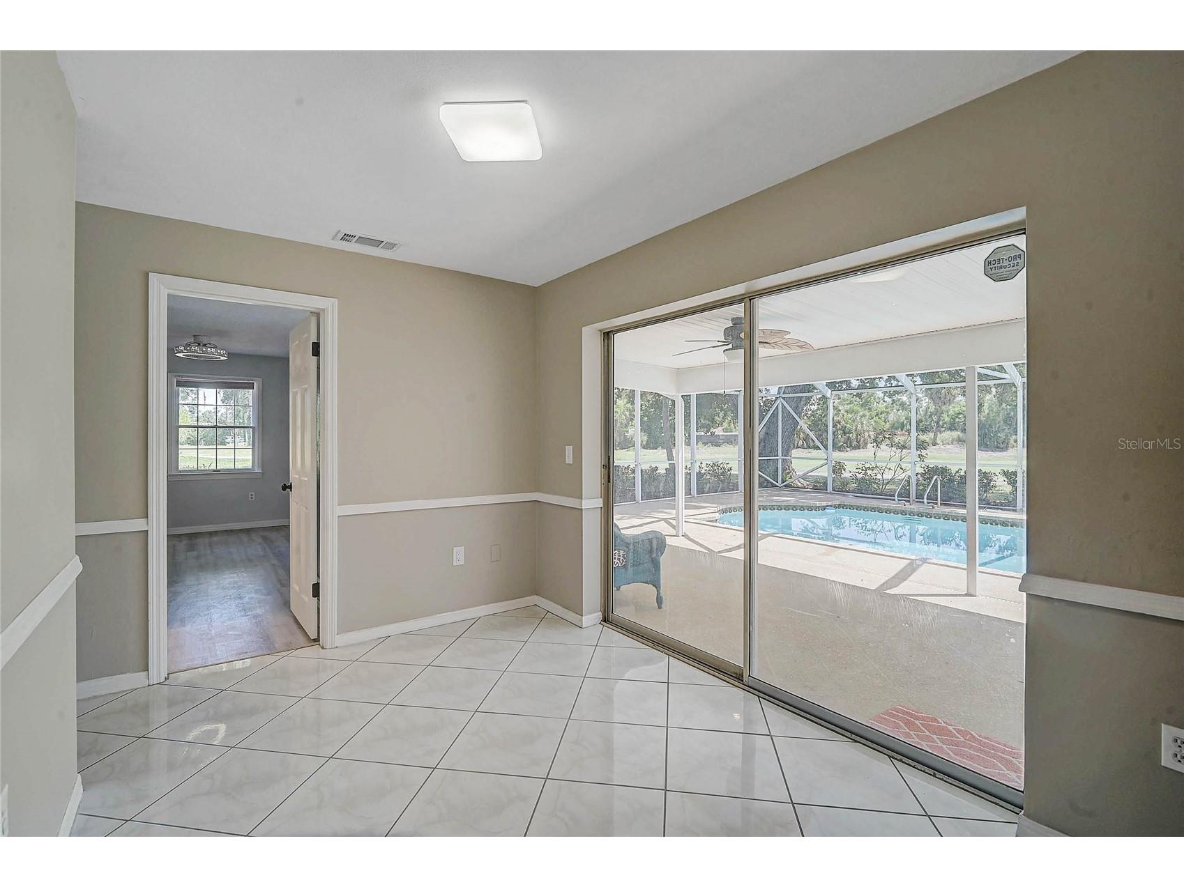 3215 Pine Valley Drive Sarasota FL 34239 A4695558 image10