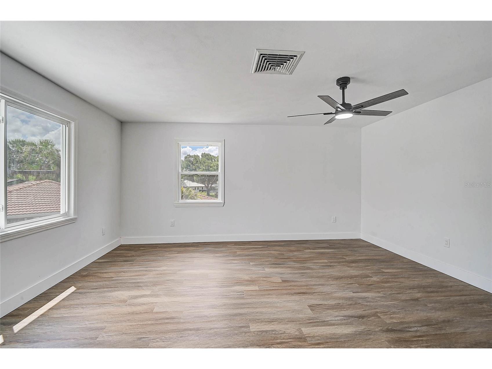 3215 Pine Valley Drive Sarasota FL 34239 A4695558 image32