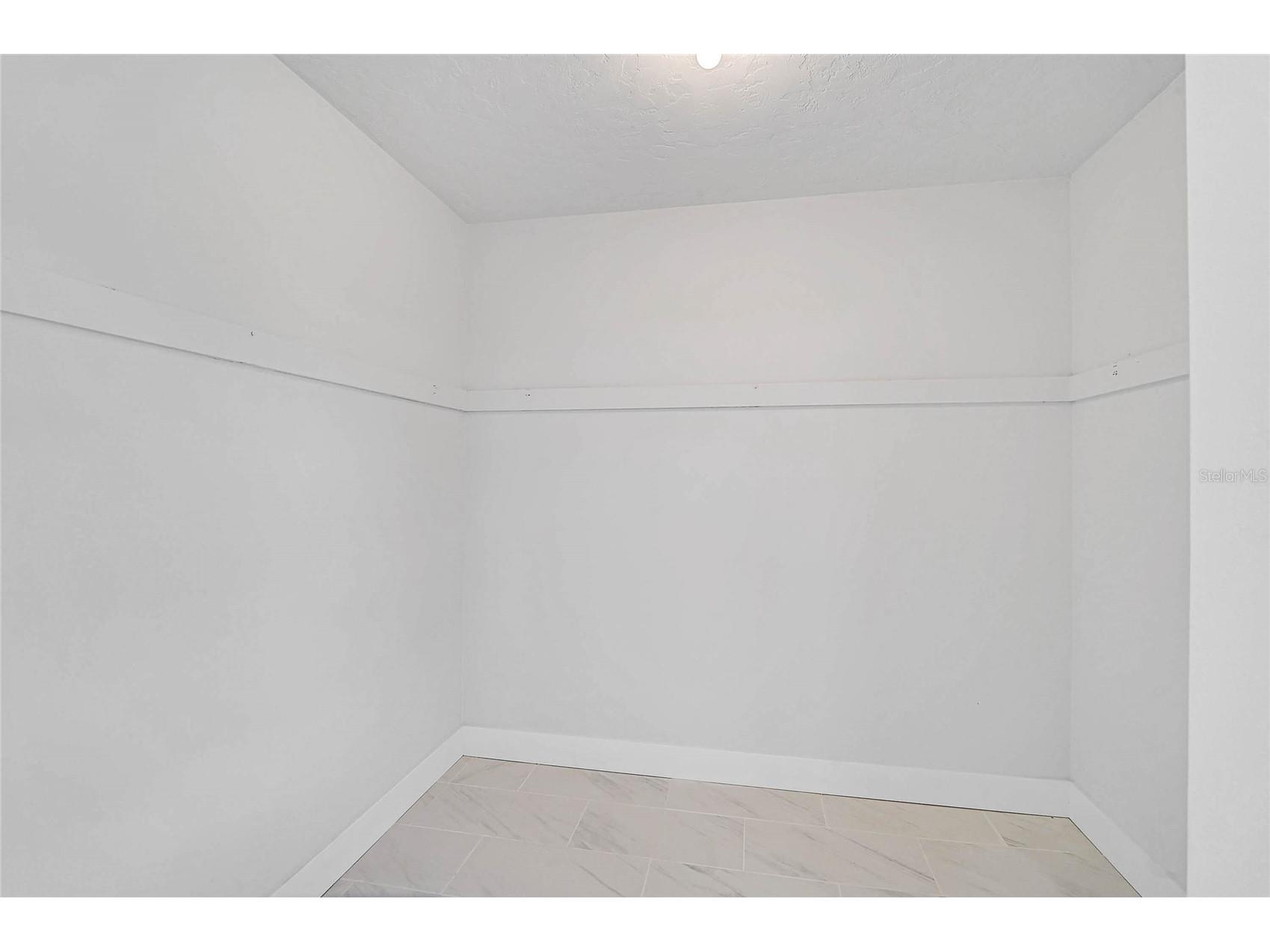 3215 Pine Valley Drive Sarasota FL 34239 A4695558 image39