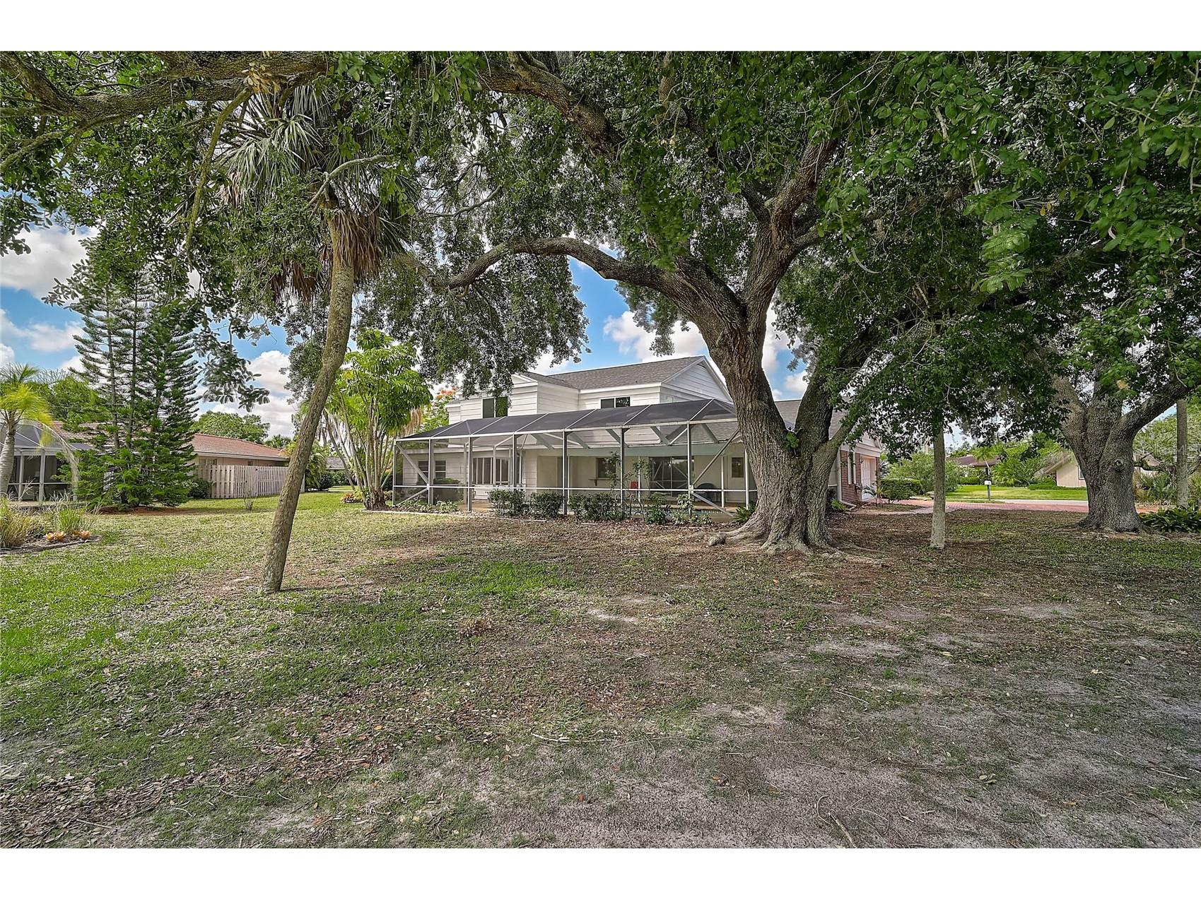 3215 Pine Valley Drive Sarasota FL 34239 A4695558 image48
