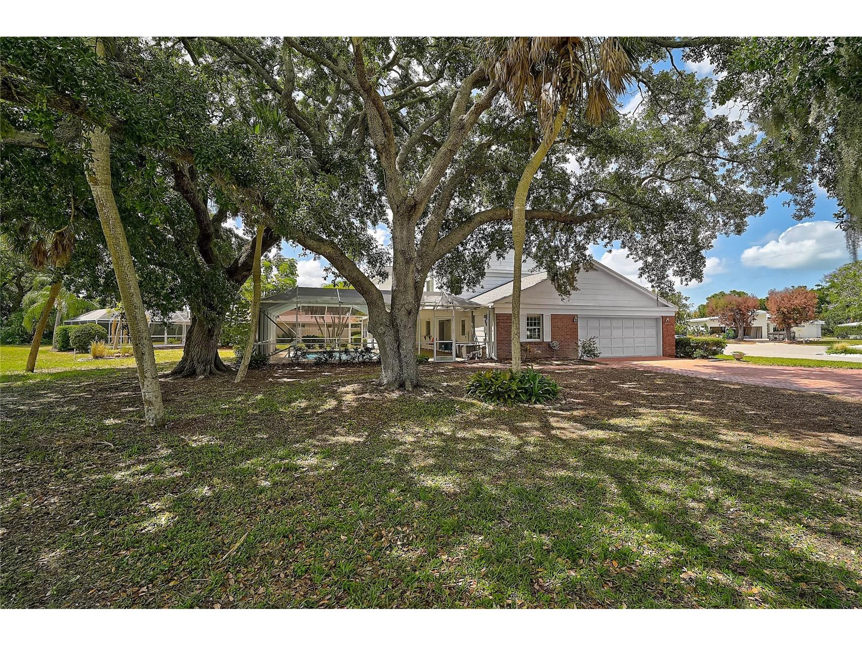 3215 Pine Valley Drive Sarasota FL 34239 A4695558 image51
