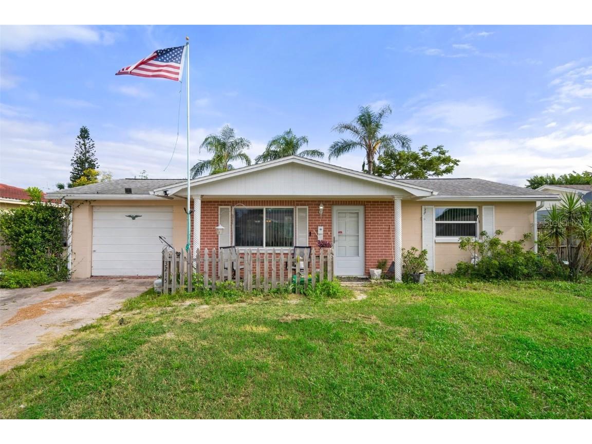 3215 Roxbury Drive Holiday FL 34691 W7867869 image1