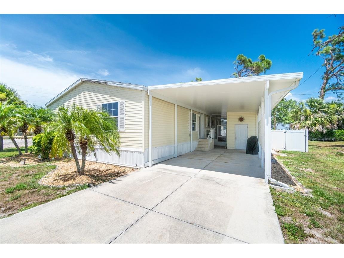 3215 Smith Street Englewood FL 34224 D6131465 image1