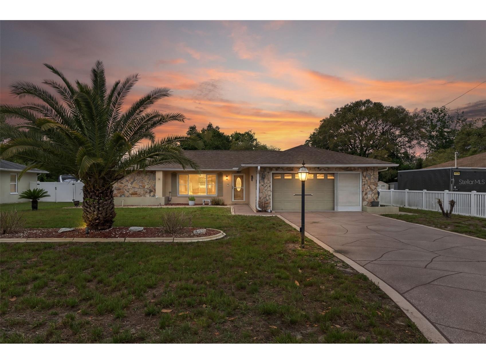 3217 Abeline Road Spring Hill FL 34608 W7884527 image1
