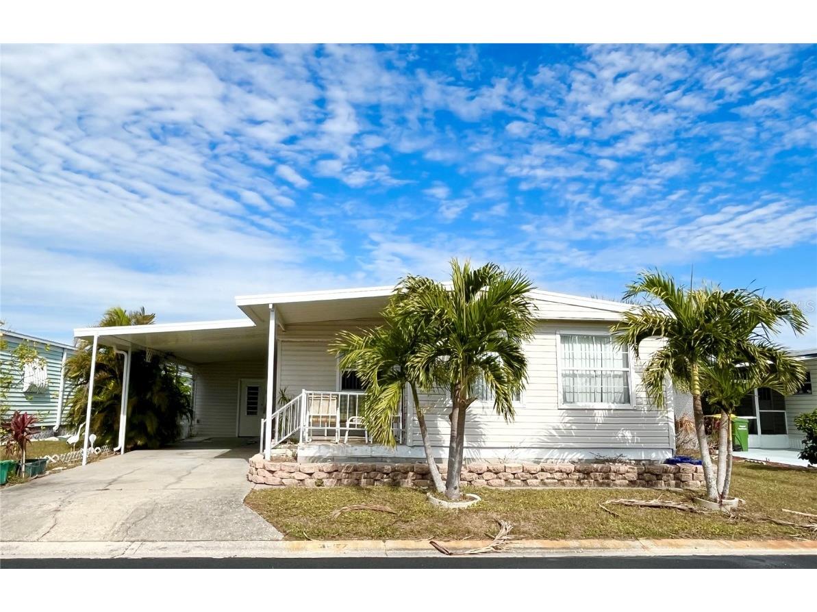 3217 Bayberry Terrace Sarasota FL 34237 A4634964 image1