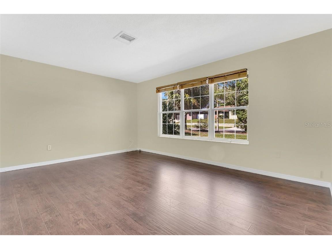 3217 Castle Oak Avenue Orlando FL 32808 O6309896 image11