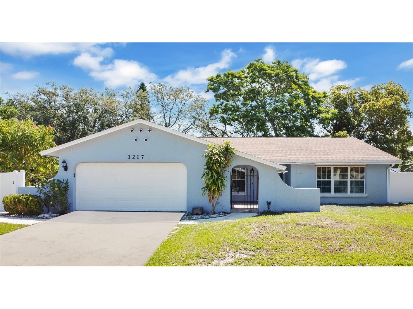 3217 Castle Oak Avenue Orlando FL 32808 O6309896 image2