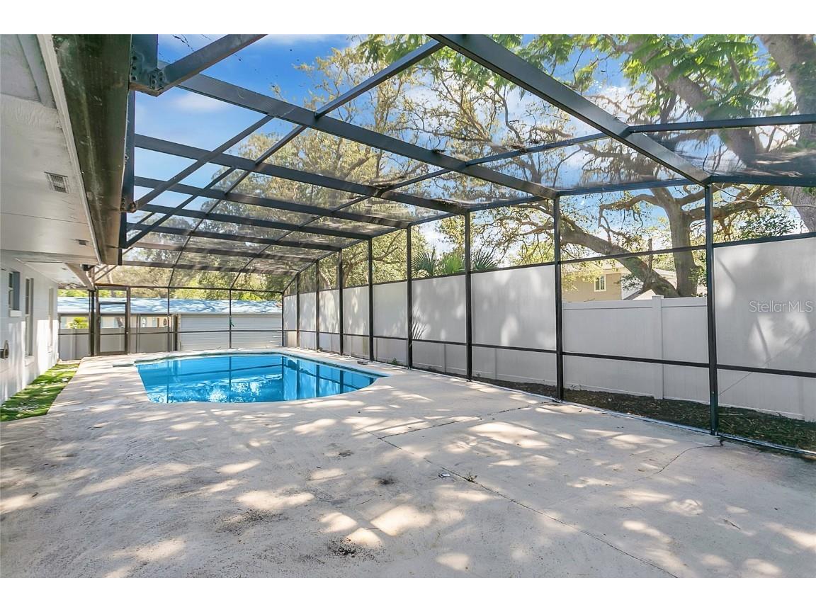 3217 Castle Oak Avenue Orlando FL 32808 O6309896 image20