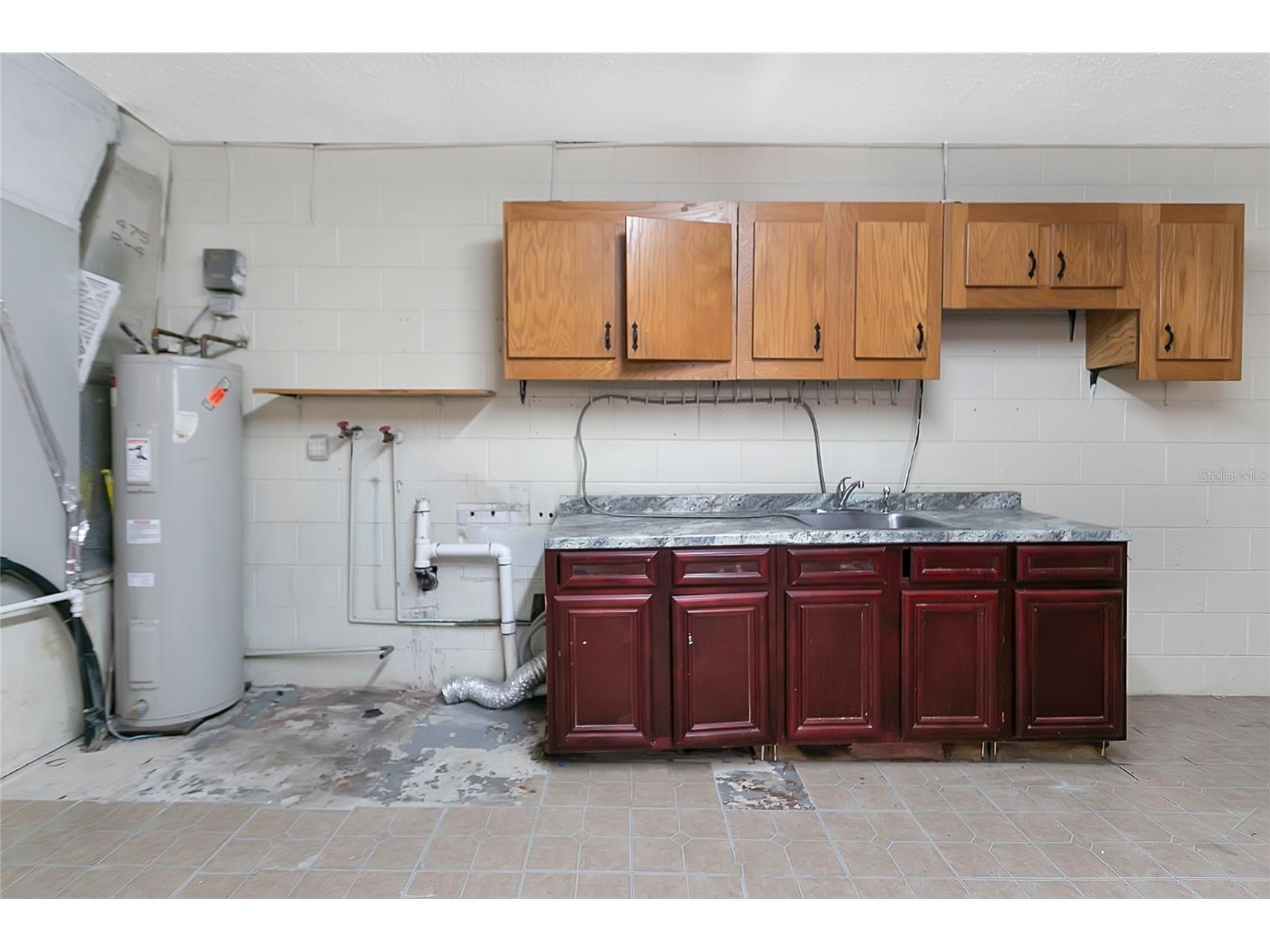 3217 Castle Oak Avenue Orlando FL 32808 O6374268 image19