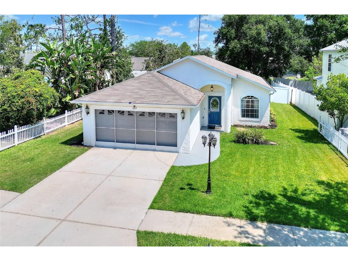 3217 Grand Pines Pass Lakeland FL 33810 L4936975 image1