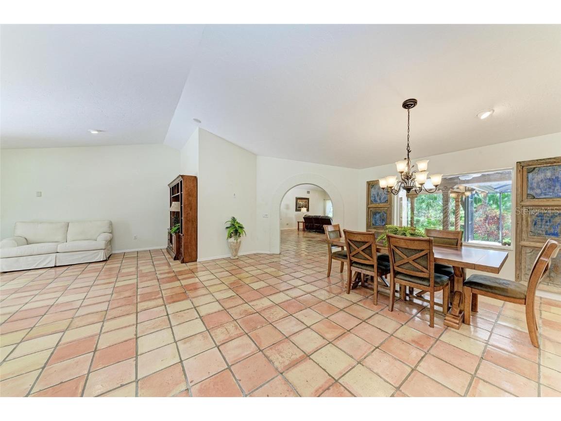 3217 Oak Grove Drive Sarasota FL 34243 A4656185 image10