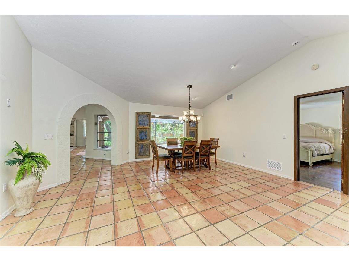 3217 Oak Grove Drive Sarasota FL 34243 A4656185 image11