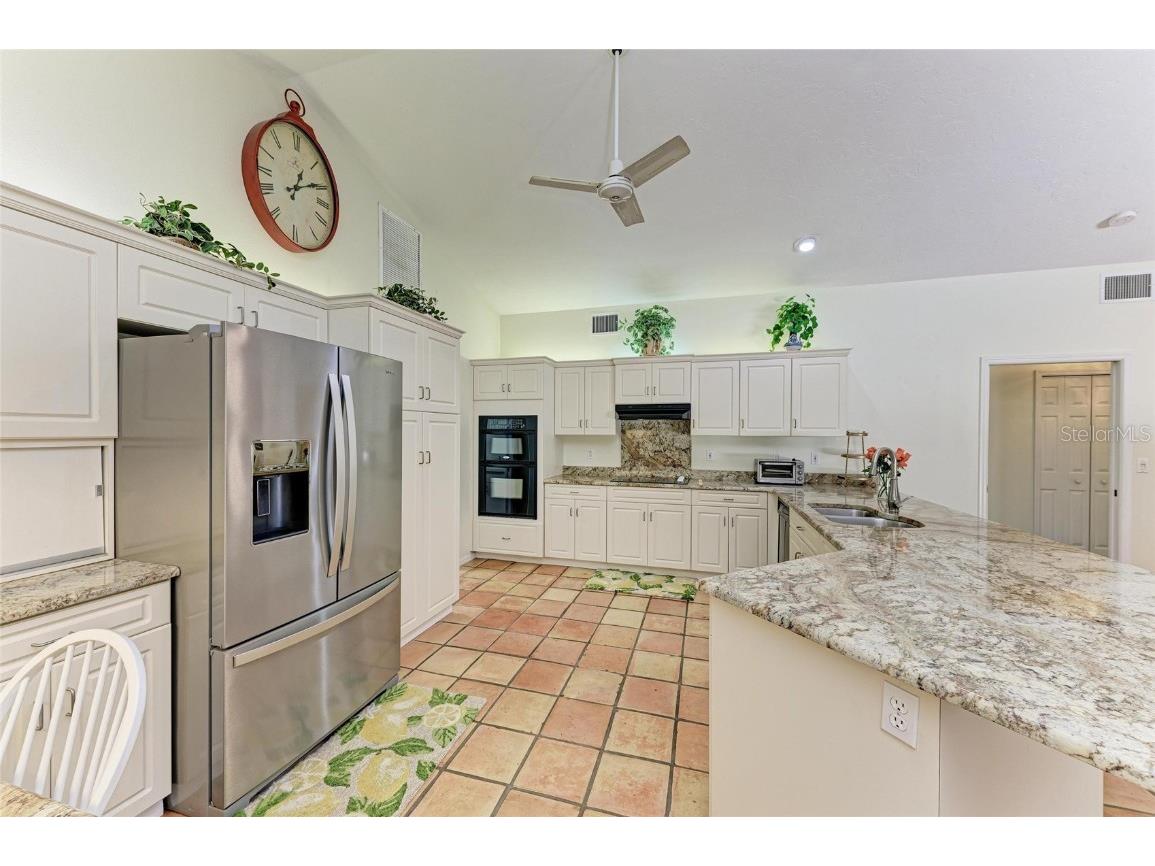 3217 Oak Grove Drive Sarasota FL 34243 A4656185 image22
