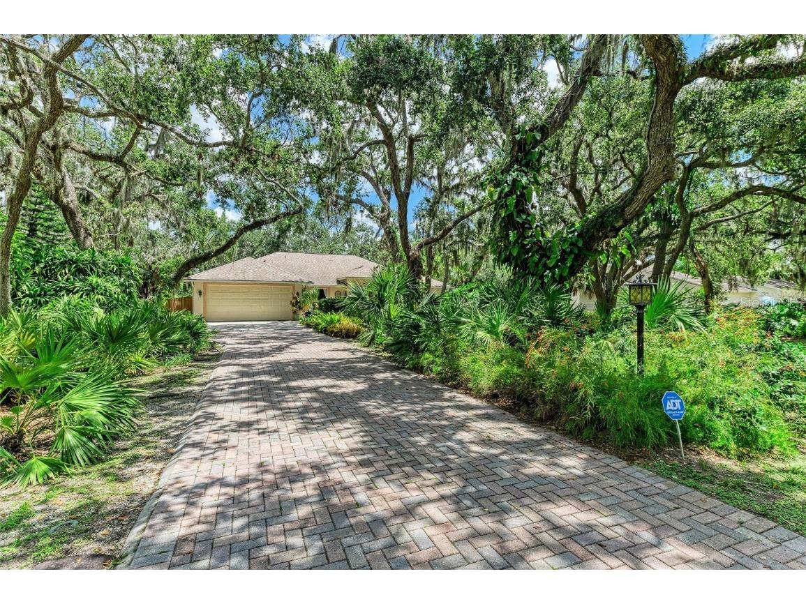 3217 Oak Grove Drive Sarasota FL 34243 A4656185 image3