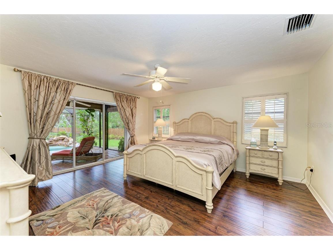 3217 Oak Grove Drive Sarasota FL 34243 A4656185 image31