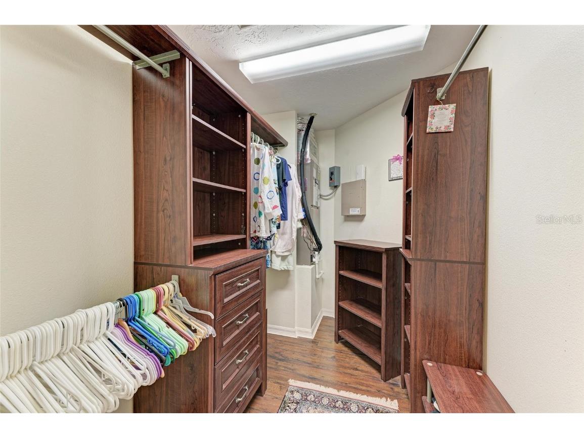 3217 Oak Grove Drive Sarasota FL 34243 A4656185 image34