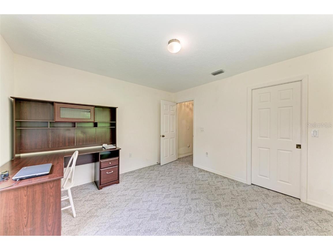 3217 Oak Grove Drive Sarasota FL 34243 A4656185 image40