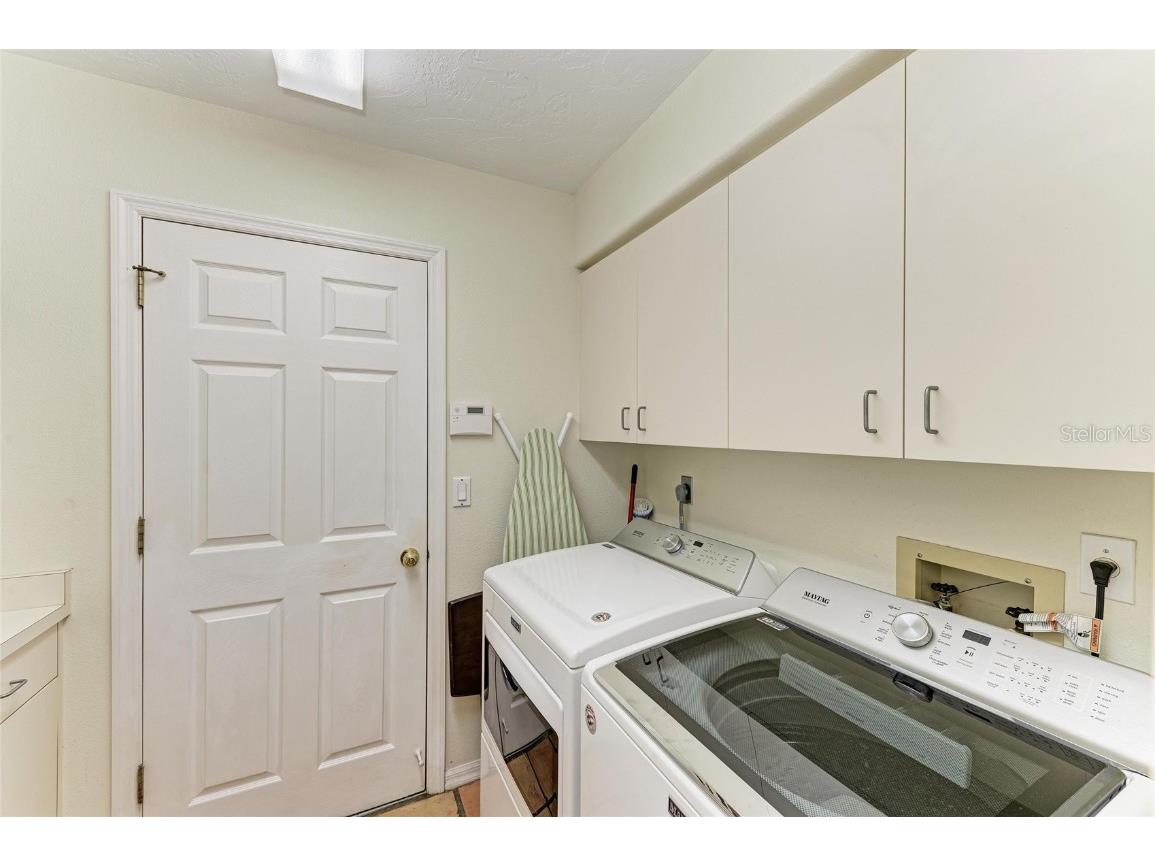 3217 Oak Grove Drive Sarasota FL 34243 A4656185 image45