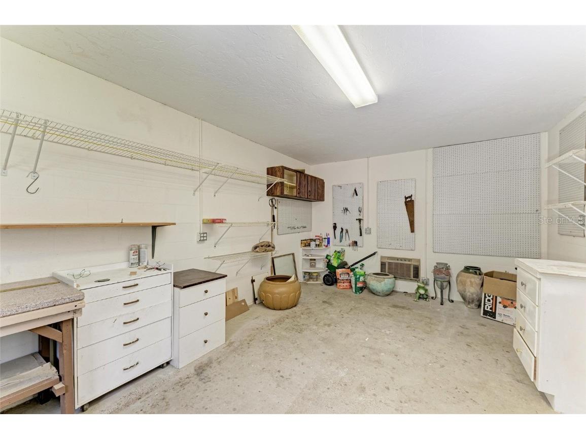 3217 Oak Grove Drive Sarasota FL 34243 A4656185 image56